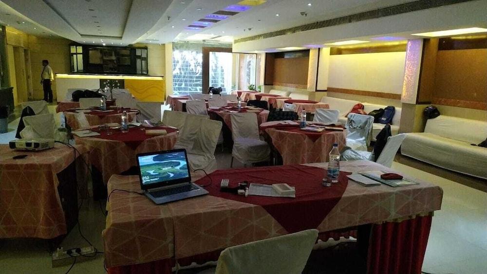Taj Inn Hotel Agra Kültér fotó