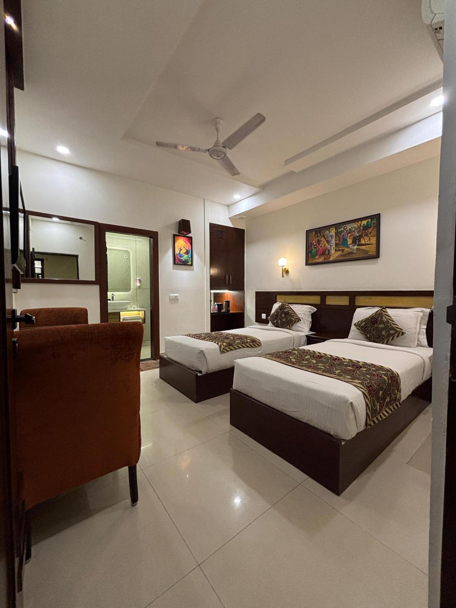 Taj Inn Hotel Agra Kültér fotó